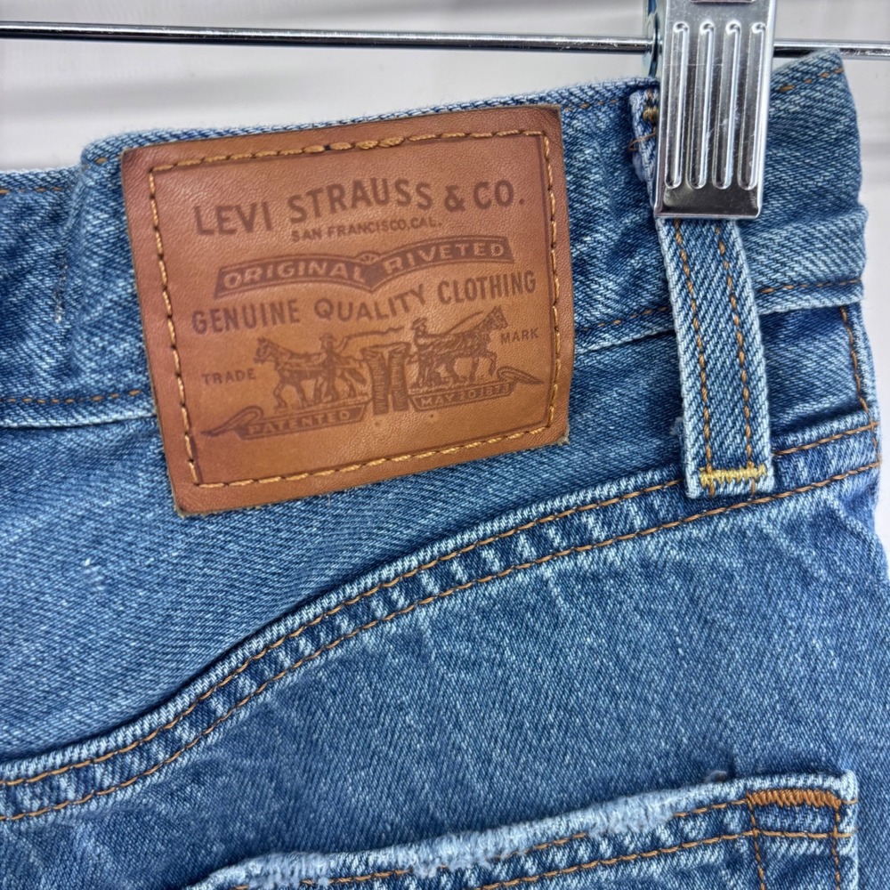 Levi's Premium Ribcage Denim Shorts Women's Size 24 Distressed Frayed‎ Blue - Picture 6 of 8